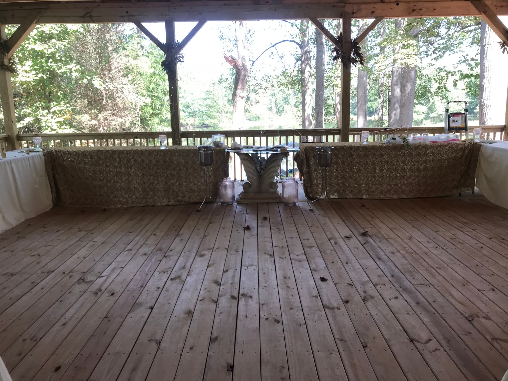 Wedding reception decor